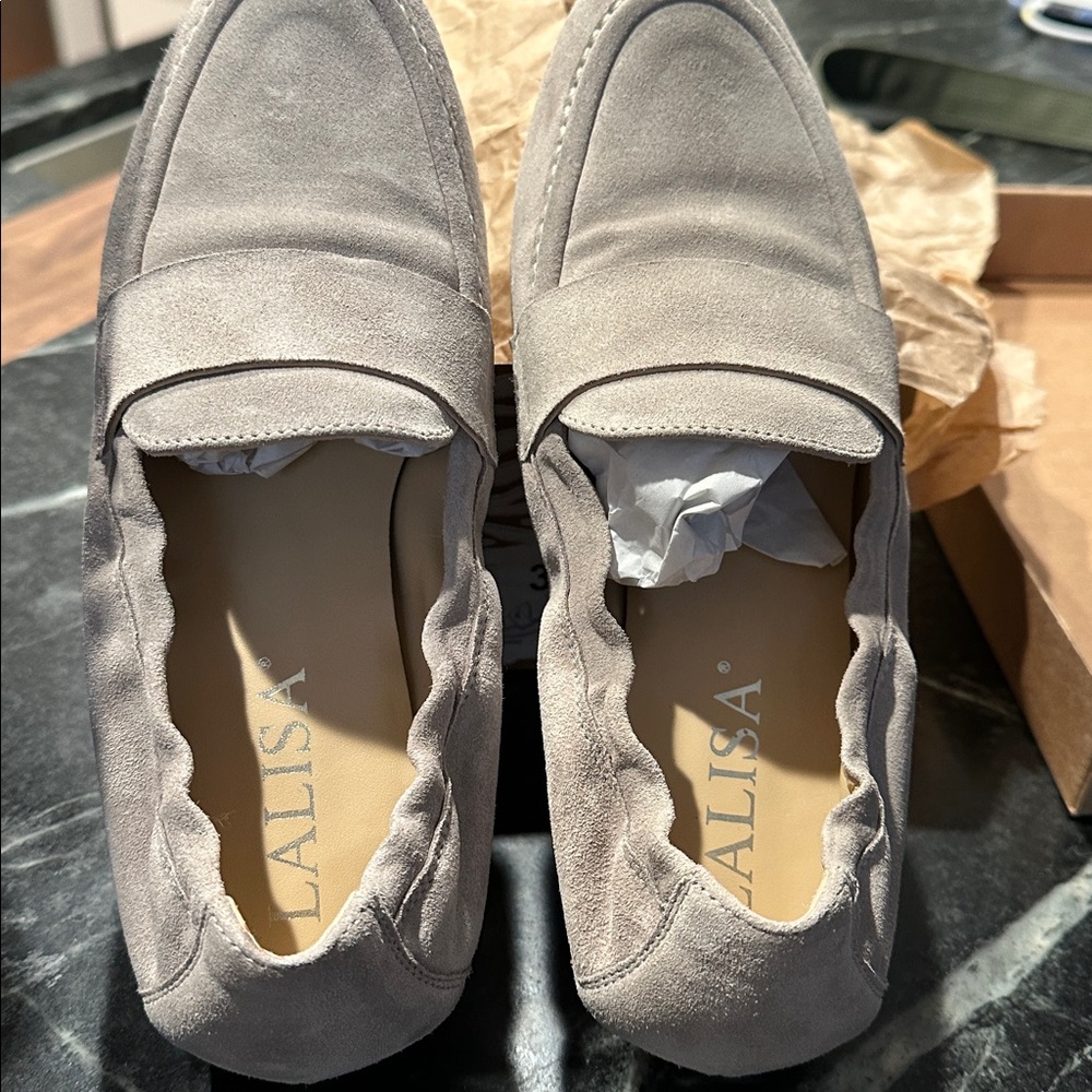 Lalisa Women's Gray Loafers, size 36